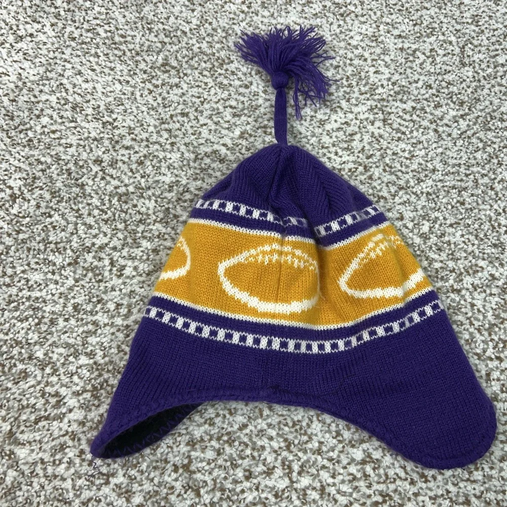 Minnesota Vikings Hat Beanie Kids Purple Gold NFL Football Ear Flap Tassel Youth